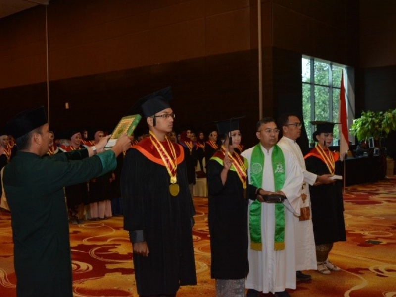 Poltekkes Kemenkes Pangkalpinang meluluskan 156 wisudawan yang siap menjadi tenaga kesehatan profesional